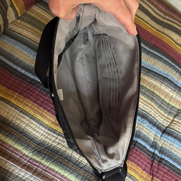 Baggallini Black and Gray Floral Crossbody Bag - Picture 3 of 5